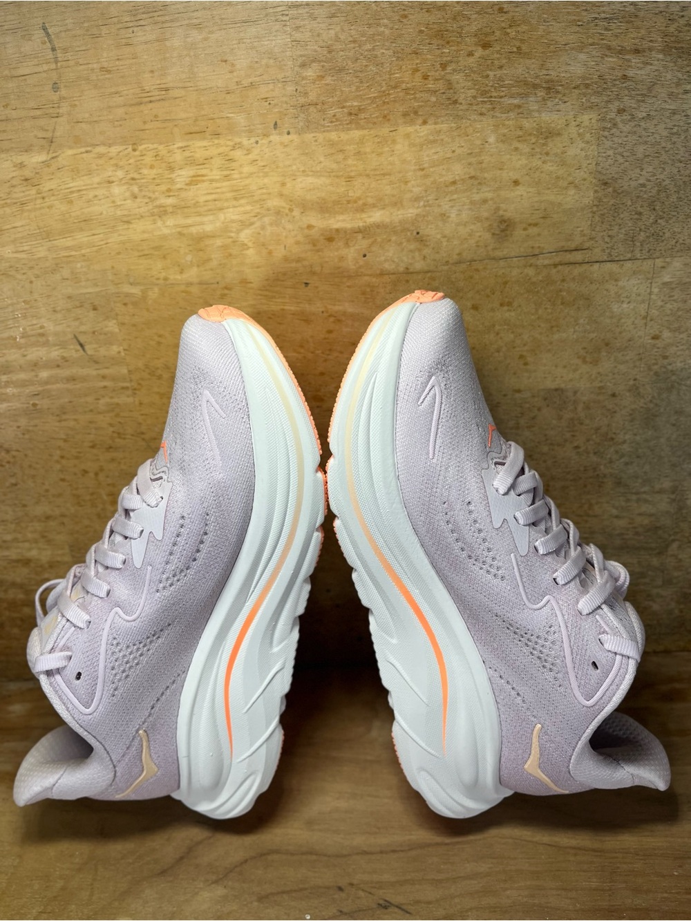 NEW Hoka One One Clifton 10 Womens Size 5 Running Shoes Sneakers Lilac Cream - Picture 8 of 13